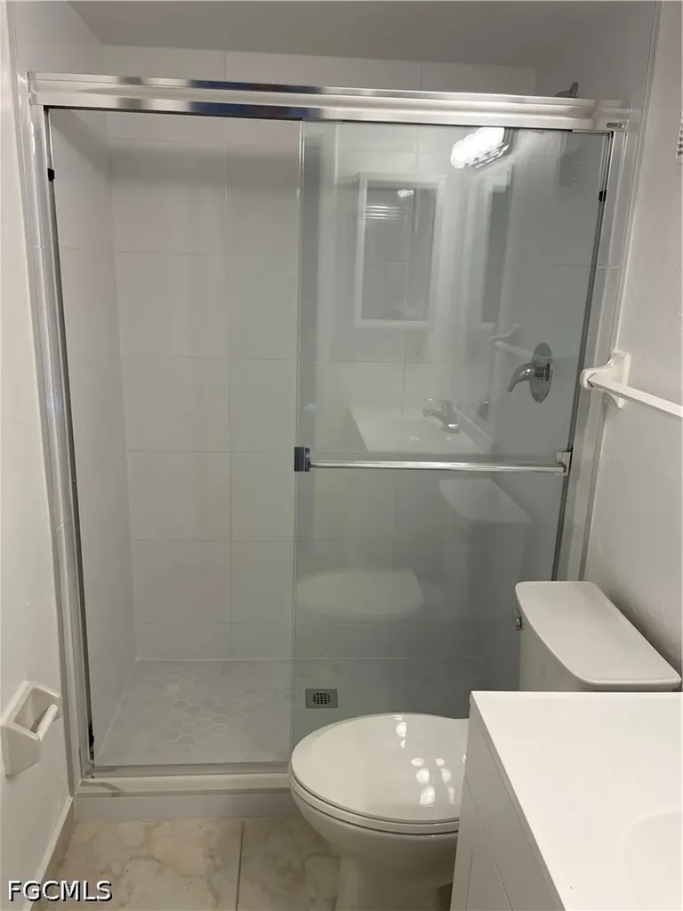 4906 Victoria Drive Cape Coral FL 33904