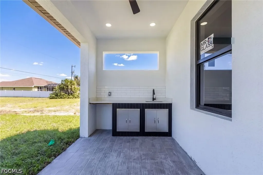 1403 NE 18th Terrace Cape Coral FL 33909