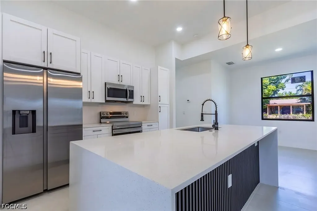 1403 NE 18th Terrace Cape Coral FL 33909
