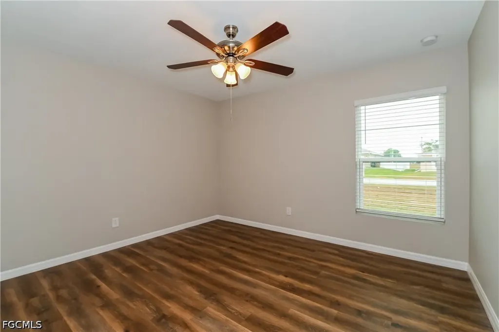 719 SW 13th Terrace Cape Coral FL 33991