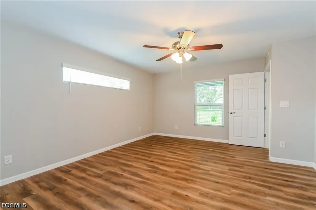 719 SW 13th Terrace Cape Coral FL 33991
