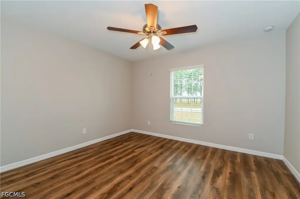 719 SW 13th Terrace Cape Coral FL 33991
