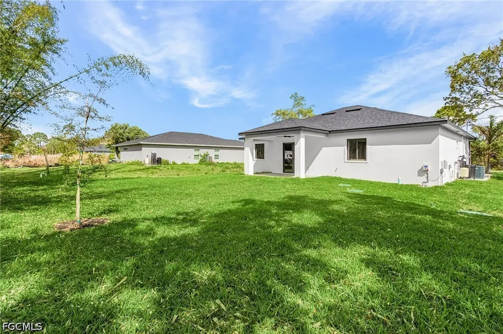 2903 10th Street SW Lehigh Acres FL 33976