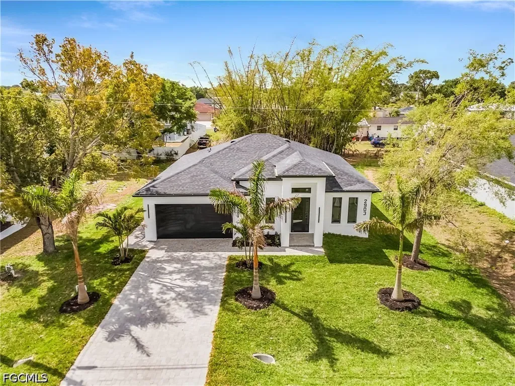 2903 10th Street SW Lehigh Acres FL 33976