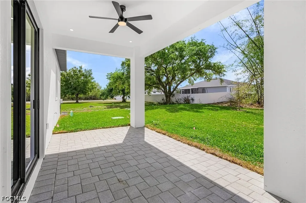 2903 10th Street SW Lehigh Acres FL 33976