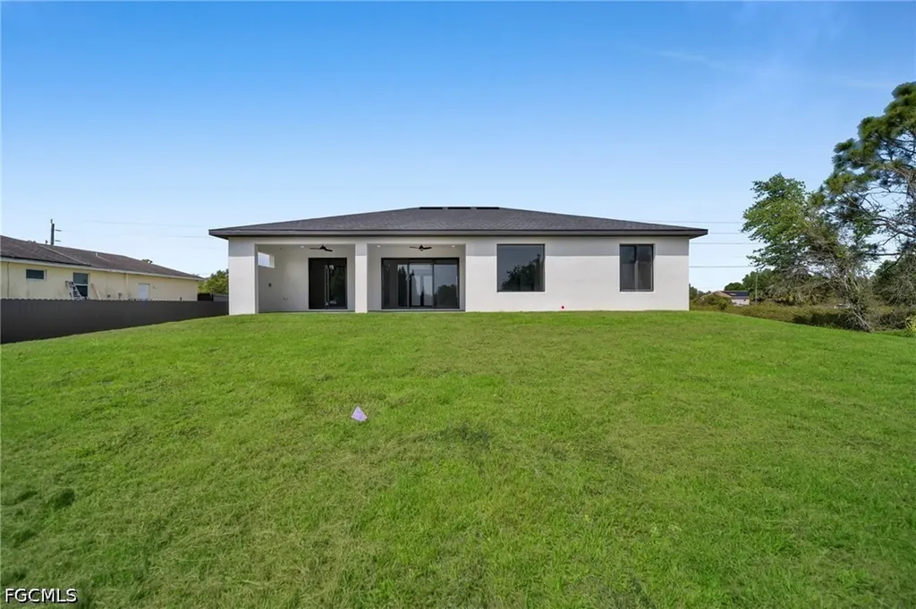 1618 Moore Avenue Lehigh Acres FL 33972