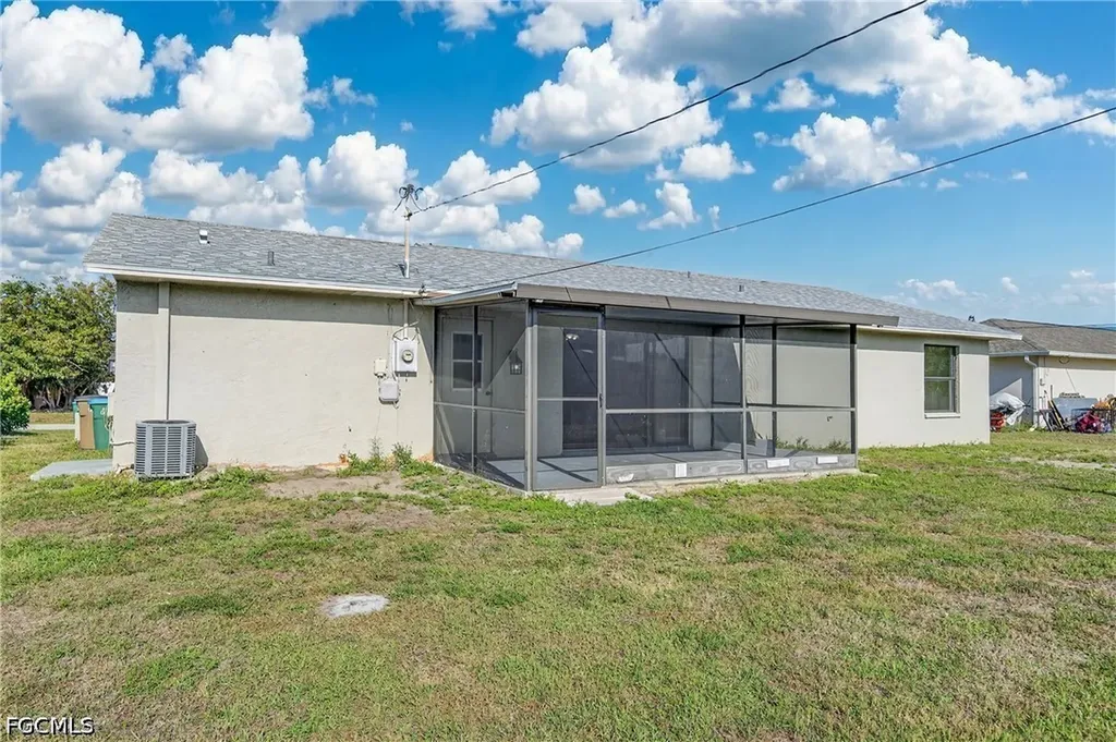 3619 SW 7th Place Cape Coral FL 33914
