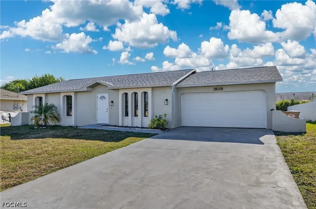 3619 SW 7th Place Cape Coral FL 33914