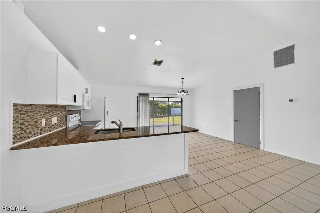 3619 SW 7th Place Cape Coral FL 33914