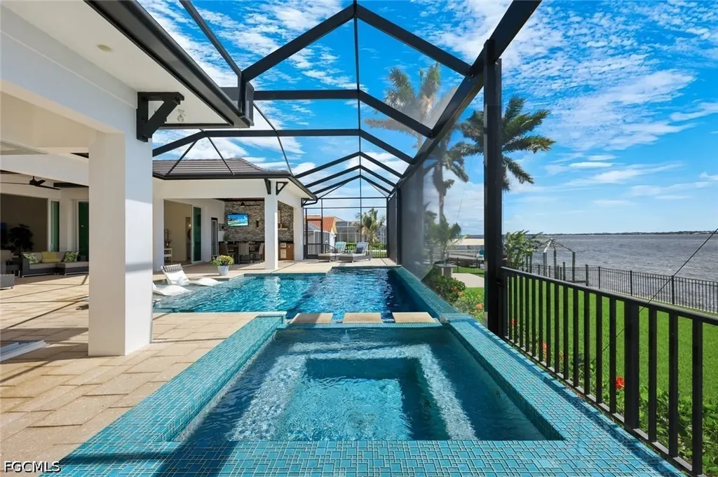 4415 SE 20th Place Cape Coral FL 33904