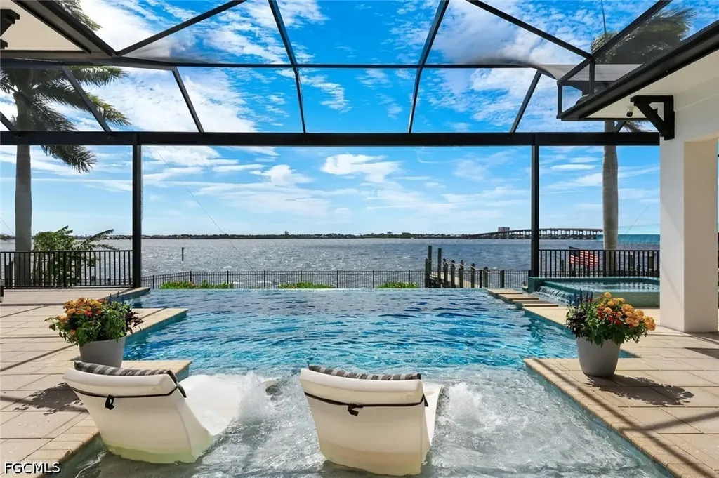 4415 SE 20th Place Cape Coral FL 33904