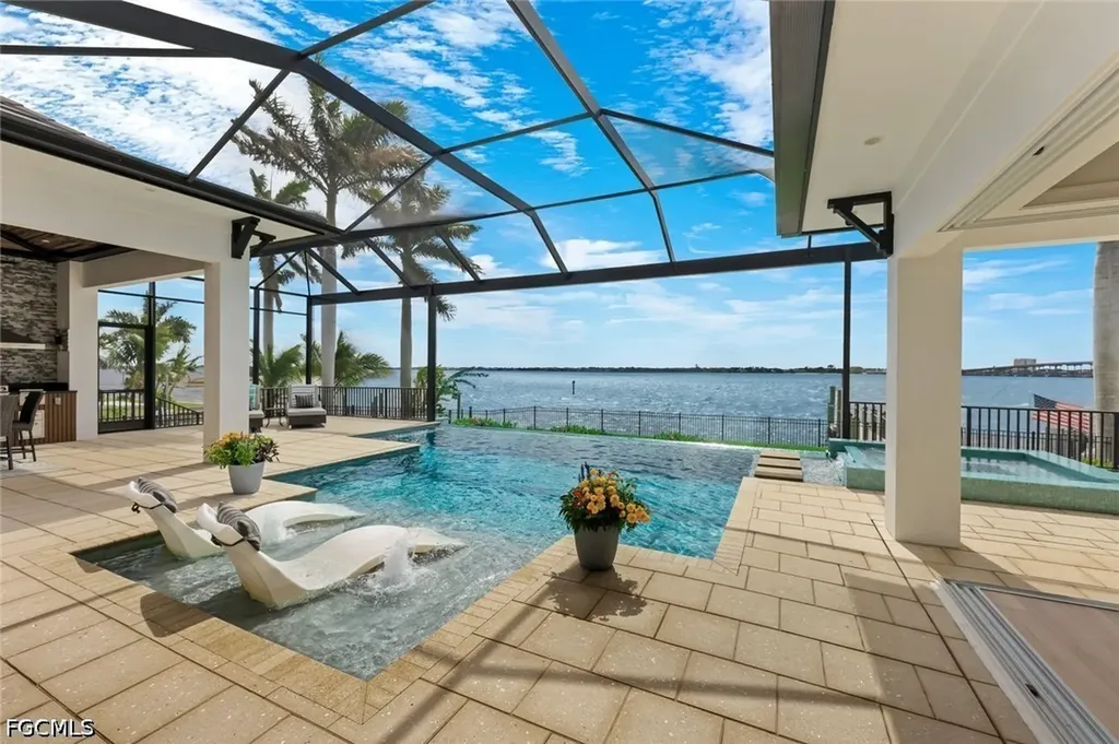 4415 SE 20th Place Cape Coral FL 33904