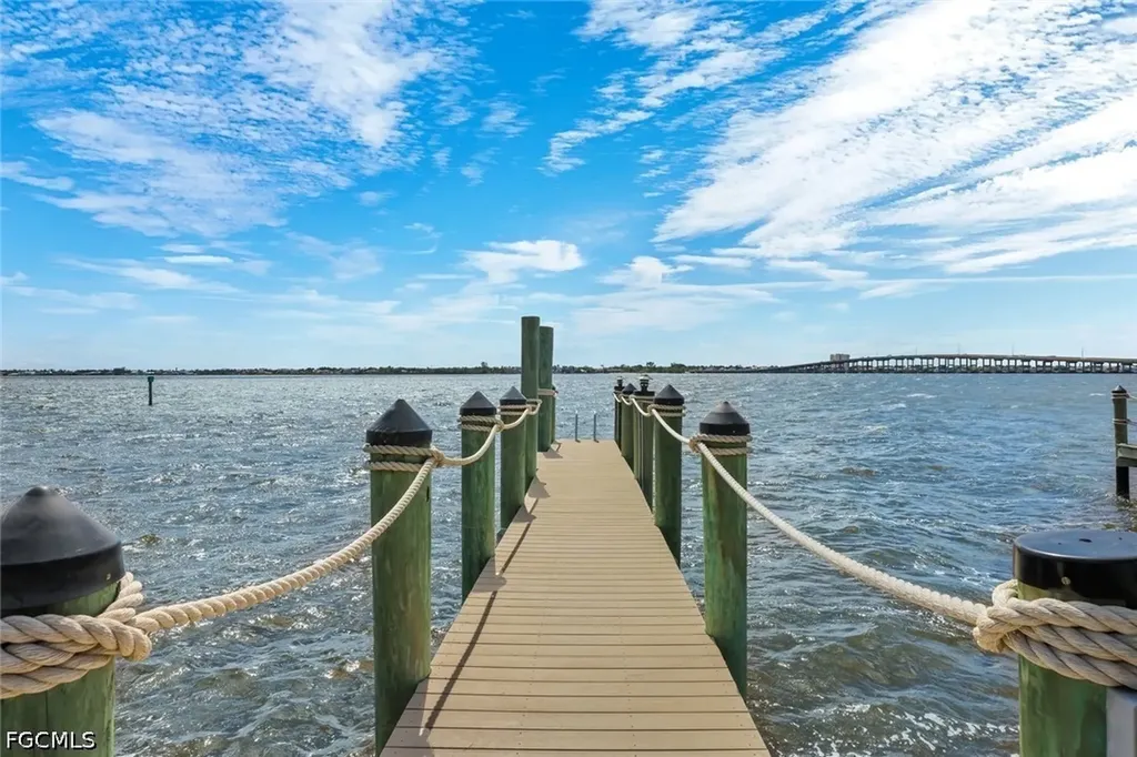 4415 SE 20th Place Cape Coral FL 33904