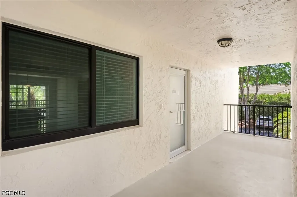 788 Park Shore Drive Naples FL 34103