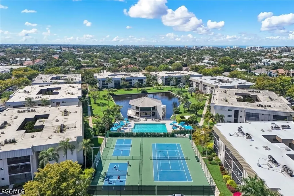 788 Park Shore Drive Naples FL 34103