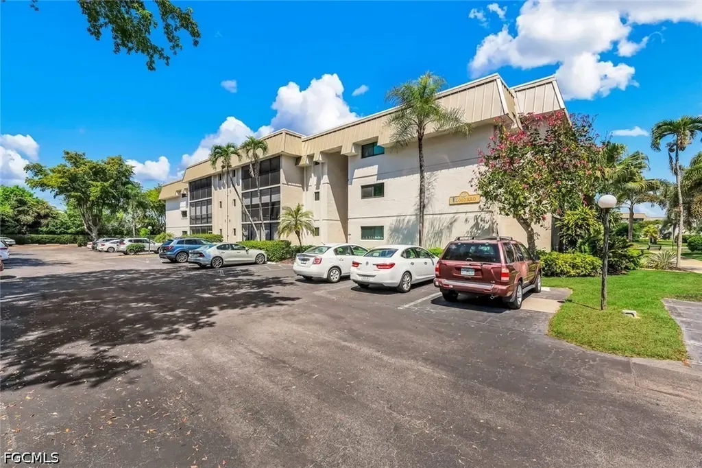 788 Park Shore Drive Naples FL 34103