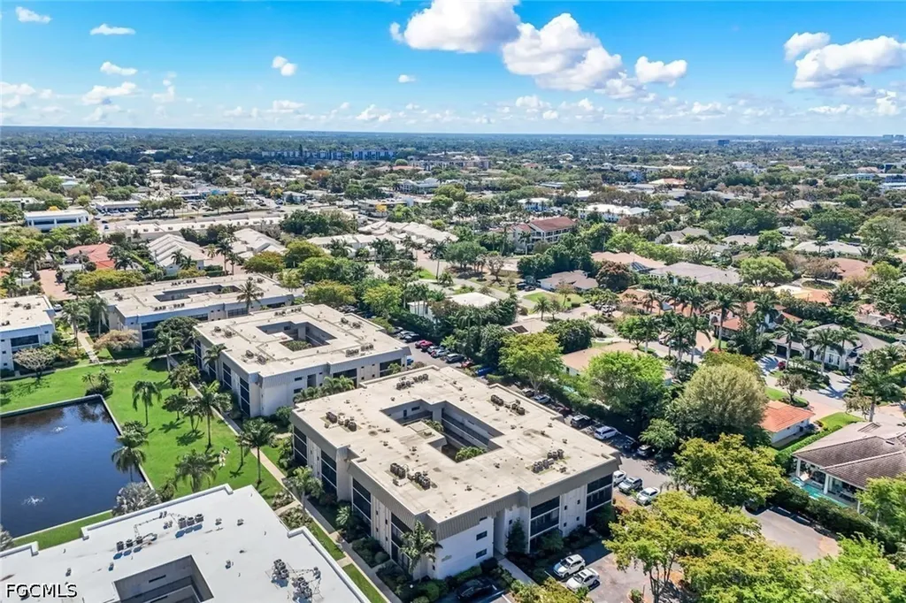 788 Park Shore Drive Naples FL 34103