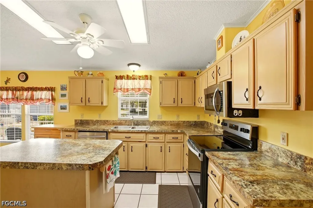 19868 Frenchmans Court North Fort Myers FL 33903