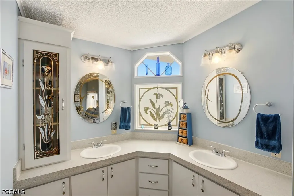 19868 Frenchmans Court North Fort Myers FL 33903