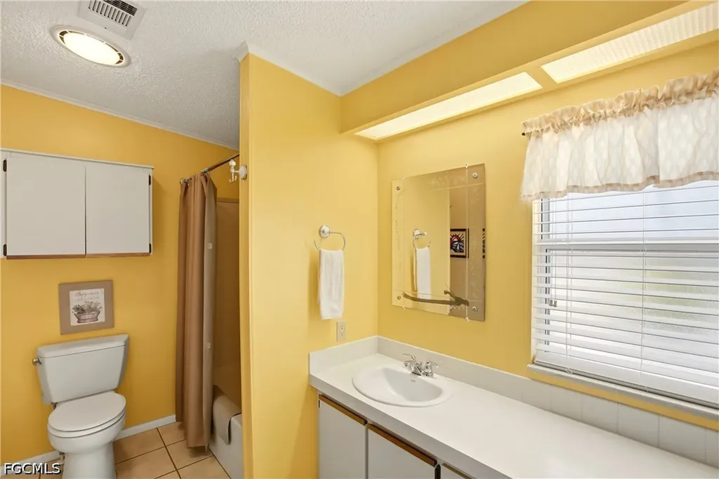 19868 Frenchmans Court North Fort Myers FL 33903