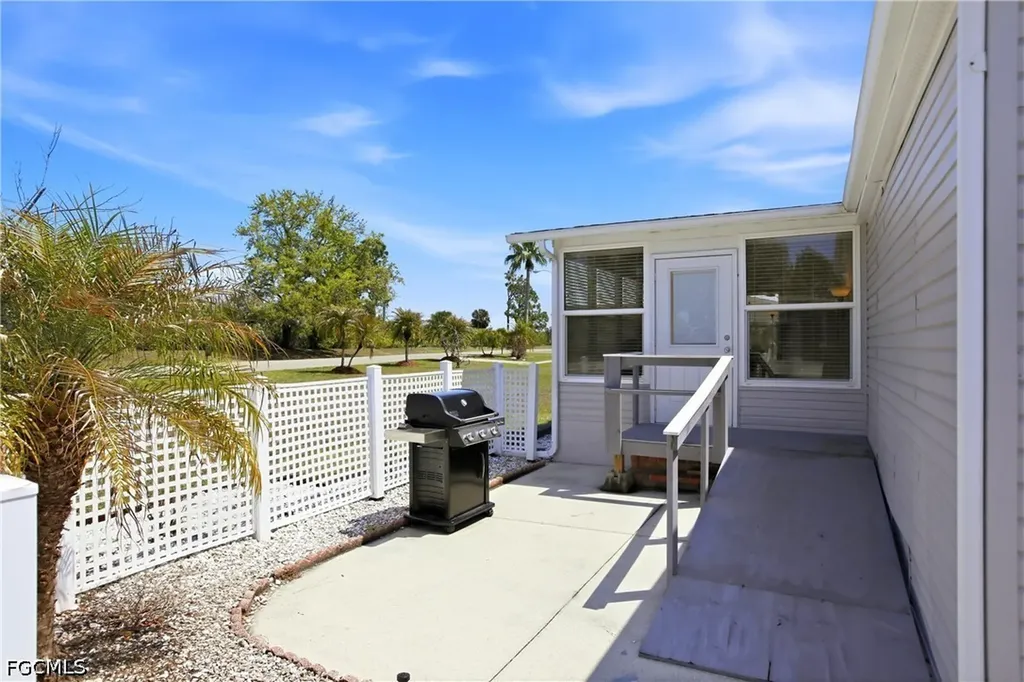 19868 Frenchmans Court North Fort Myers FL 33903