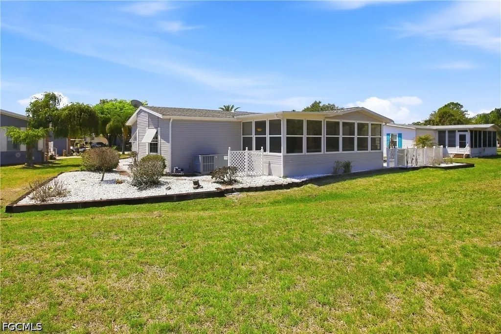 19868 Frenchmans Court North Fort Myers FL 33903