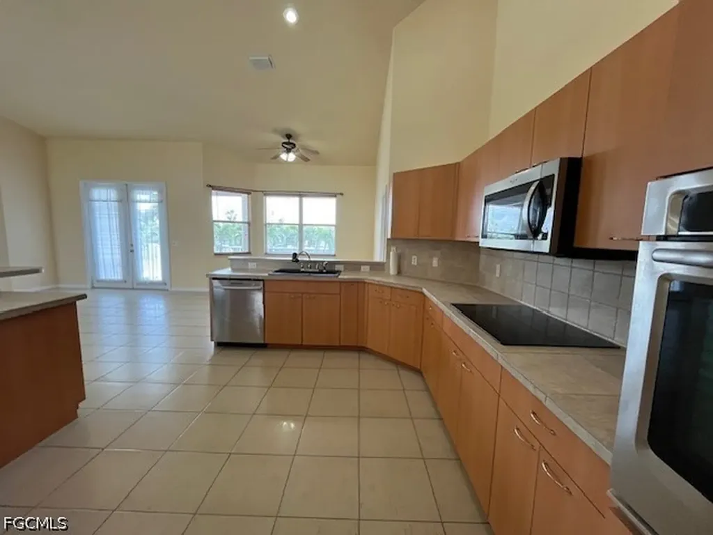 2026 SW 40th Terrace Cape Coral FL 33914