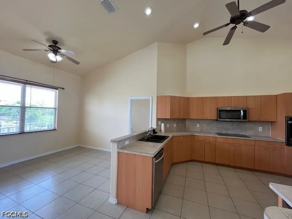 2026 SW 40th Terrace Cape Coral FL 33914