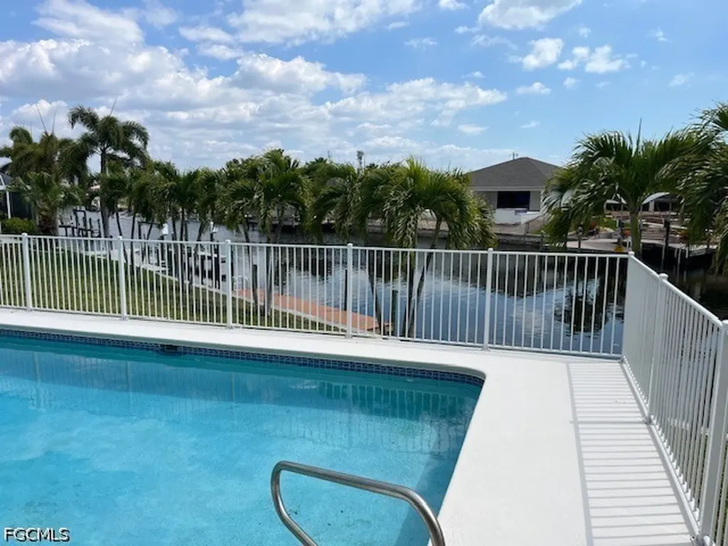 2026 SW 40th Terrace Cape Coral FL 33914