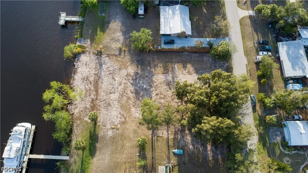 1035 W Anchor Lane Moore Haven FL 33471