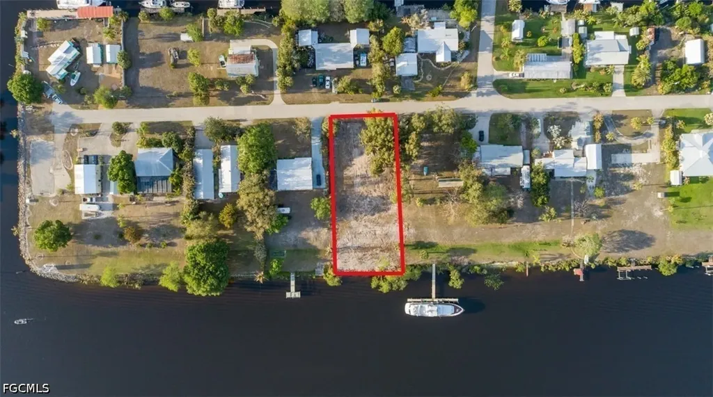 1035 W Anchor Lane Moore Haven FL 33471