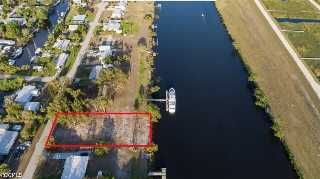 1035 W Anchor Lane Moore Haven FL 33471