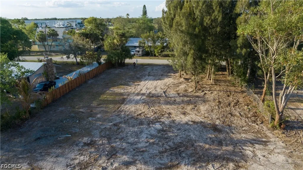 1035 W Anchor Lane Moore Haven FL 33471