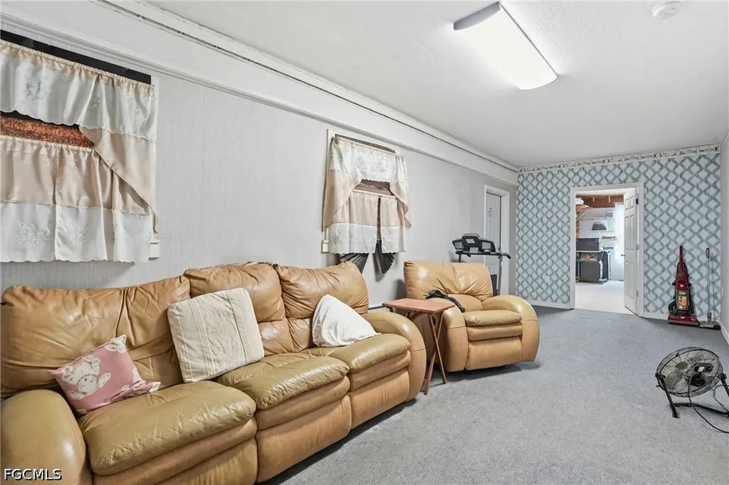 2405 Zoysia Lane North Fort Myers FL 33917
