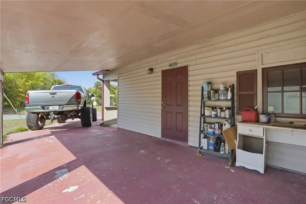 2405 Zoysia Lane North Fort Myers FL 33917