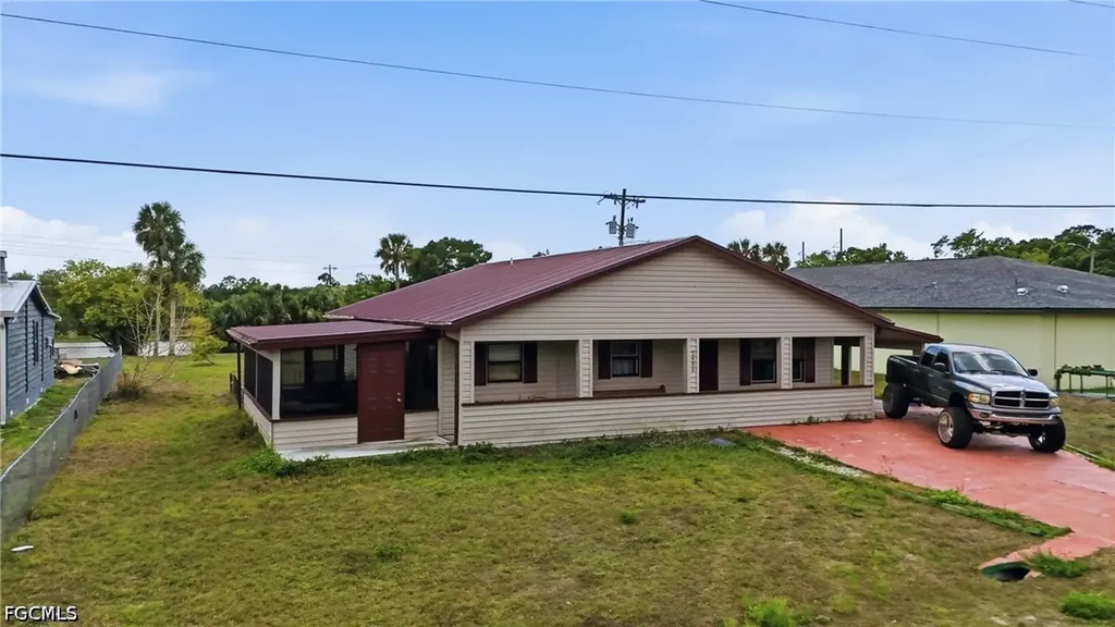 2405 Zoysia Lane North Fort Myers FL 33917
