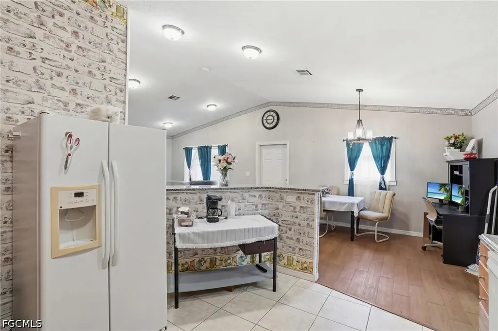 2405 Zoysia Lane North Fort Myers FL 33917