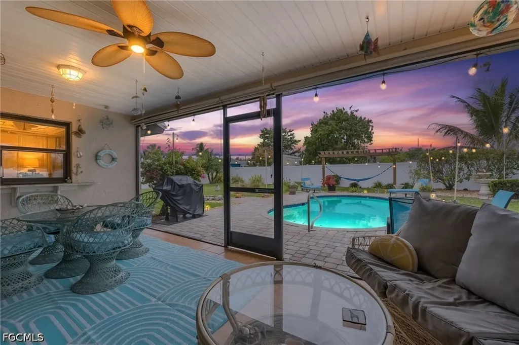 1022 SE 17th Avenue Cape Coral FL 33990