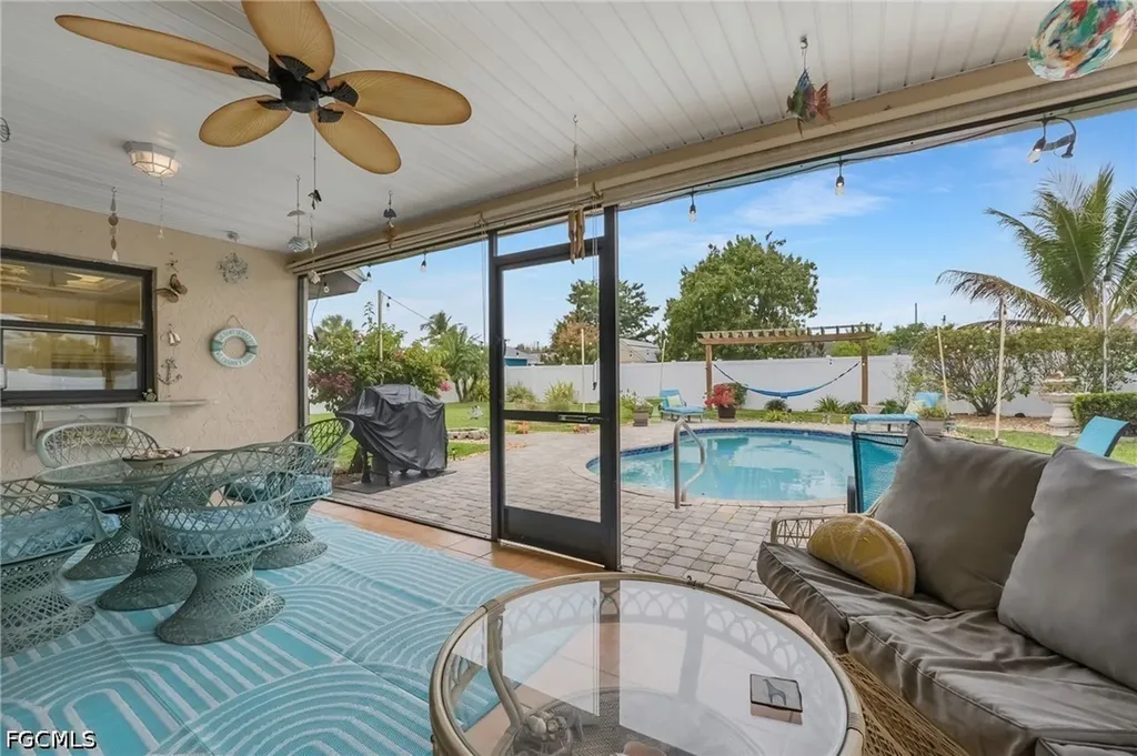 1022 SE 17th Avenue Cape Coral FL 33990