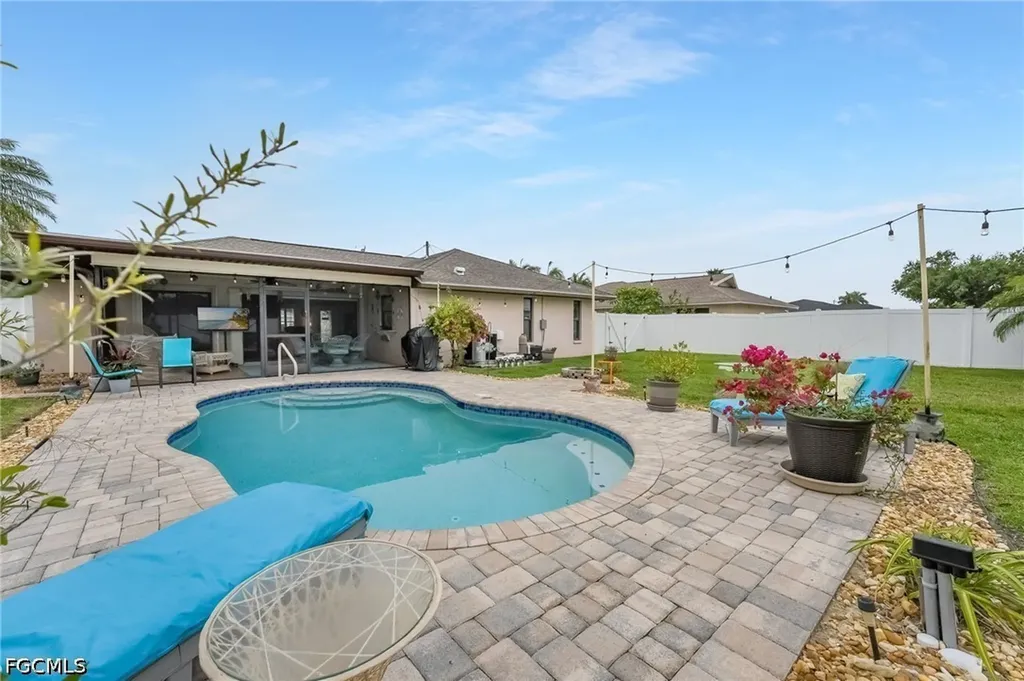 1022 SE 17th Avenue Cape Coral FL 33990