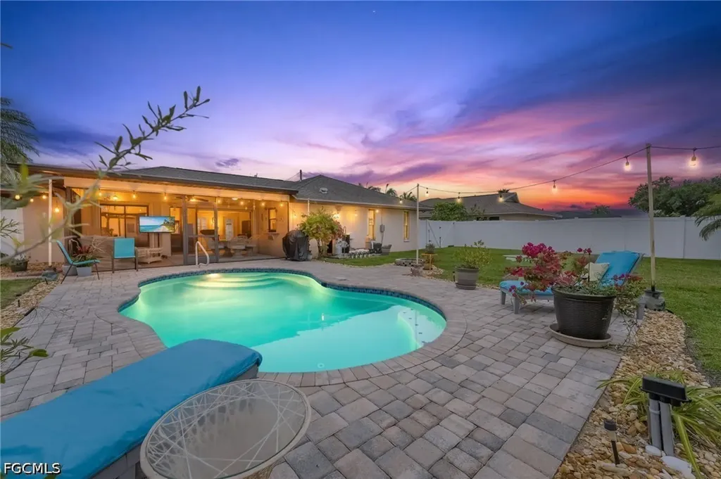 1022 SE 17th Avenue Cape Coral FL 33990
