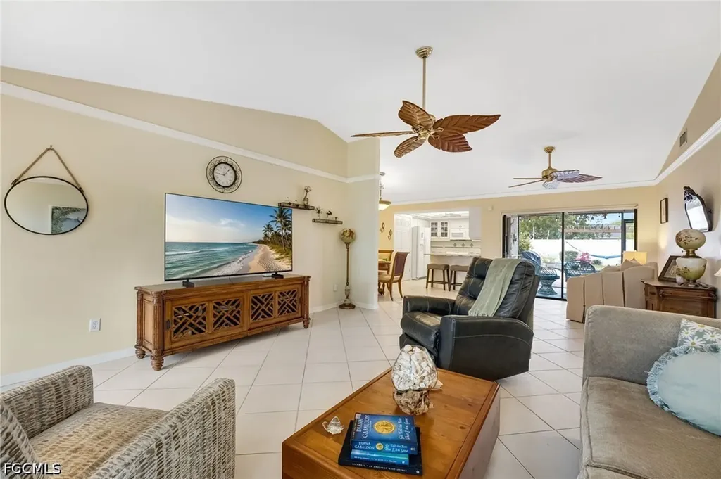 1022 SE 17th Avenue Cape Coral FL 33990