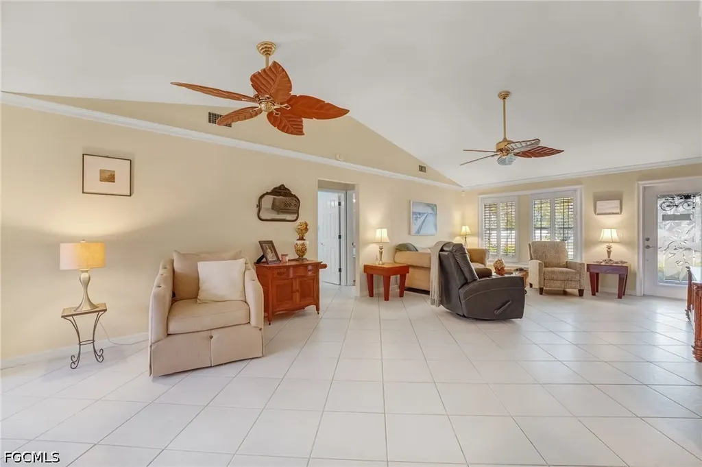 1022 SE 17th Avenue Cape Coral FL 33990