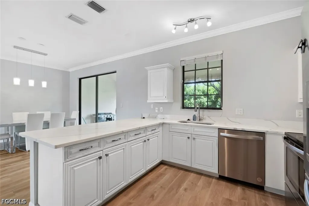 14617 Sutherland Avenue Naples FL 34119