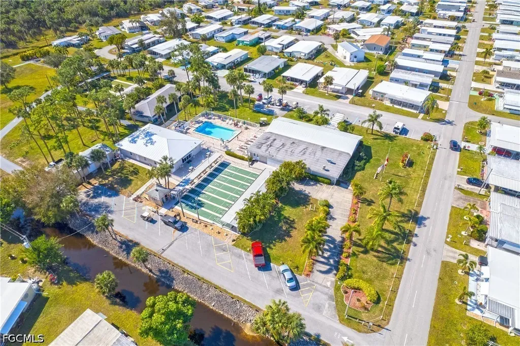 508 Pine Tree Court North Fort Myers FL 33917