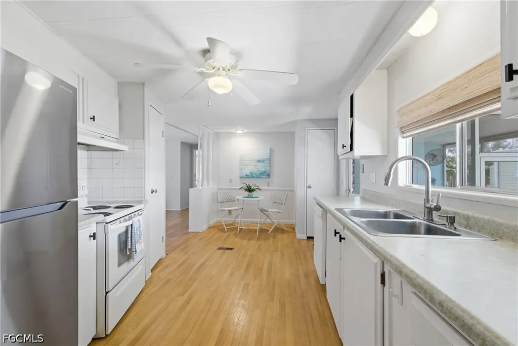 726 Knotty Pine Circle North Fort Myers FL 33917