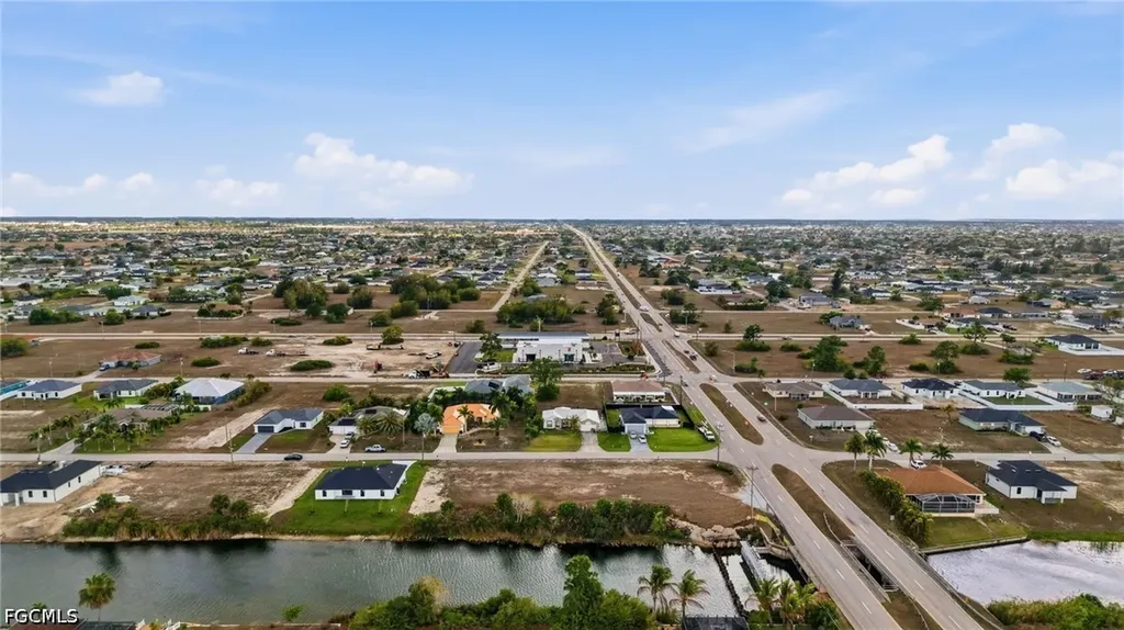 1525 NW 17th Street Cape Coral FL 33993
