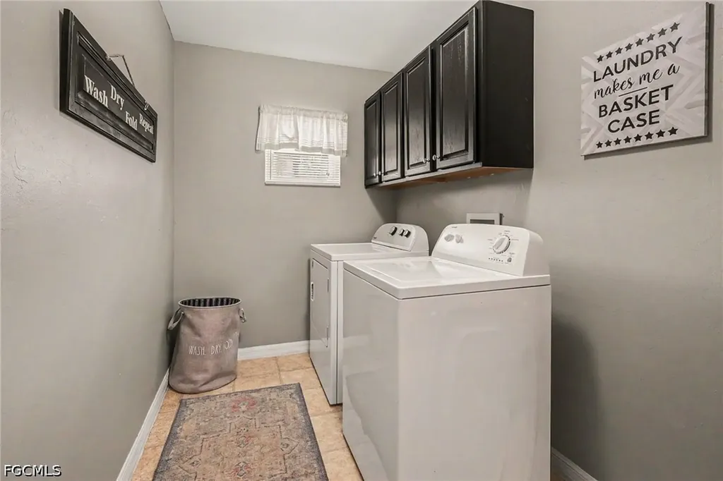 211 NW 26th Avenue Cape Coral FL 33993
