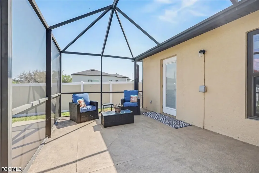 211 NW 26th Avenue Cape Coral FL 33993