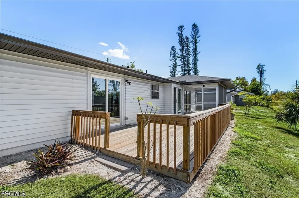 17176 Phlox Drive Fort Myers FL 33967